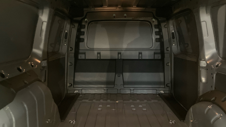 Volkswagen Caddy Maxi Caddy Cargo Maxi C20 Diesel 2.0 TDI 102PS Commerce Plus Van [Tech Pack]